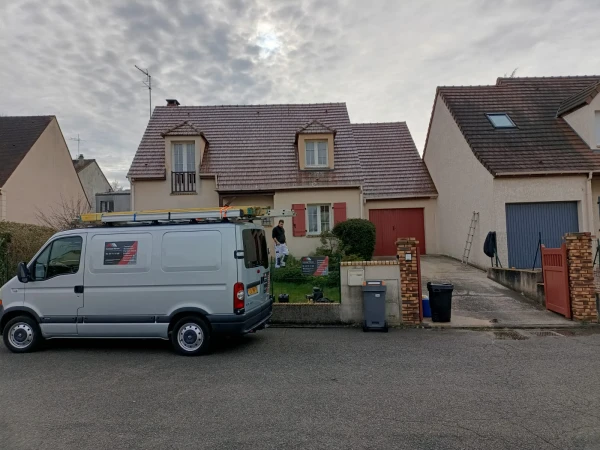 Image de couverture de l'album Démoussage toiture – Évry-Courcouronnes (Avant / Après)